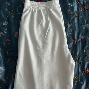 H&M wide leg white sweat pants / size large